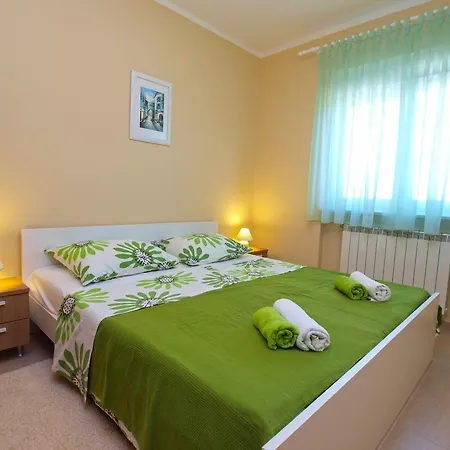 Roberto 1386 Apartamento Galižana