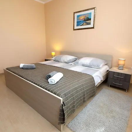Apartamento Roberto 1386 Galižana